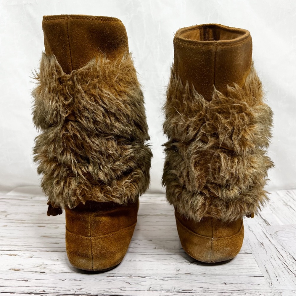 Minnetonka / Faux Fur Leather Boots - Picture 4 of 16